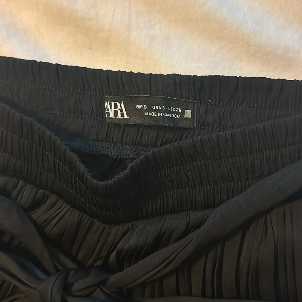 Zara plisse pants - Picture 2 of 3